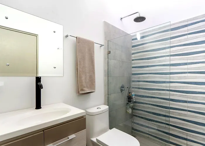 Casa Margarita 2br W Plunge Pool, 3*